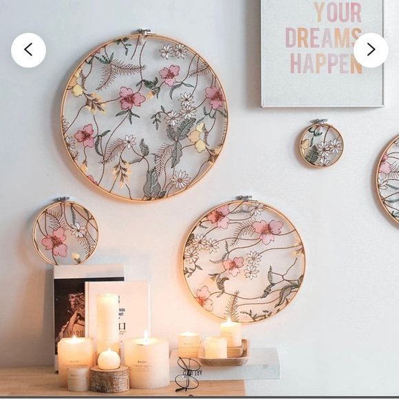 HAND MADE EMBROIDERY WALL DECOR 🪴 - Picture 1 of 4